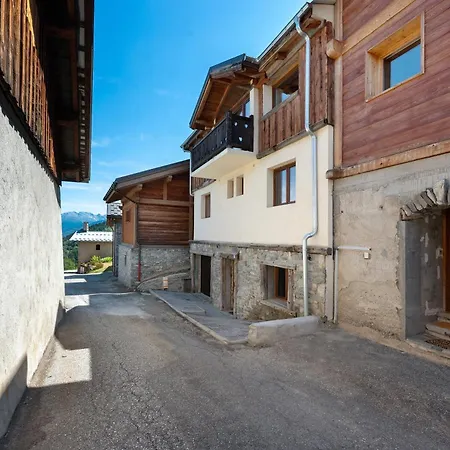 L'hermine La Plagne-Tarentaise